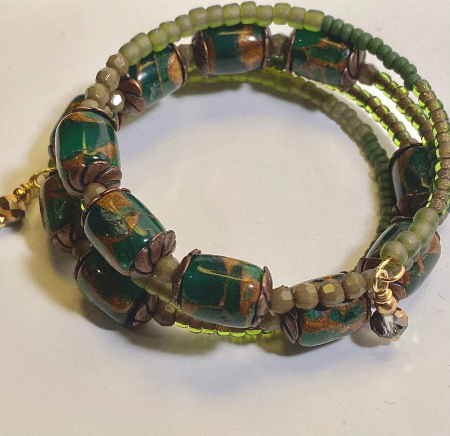 Dark Green and Gold Barrel Memory Wire Bracelet